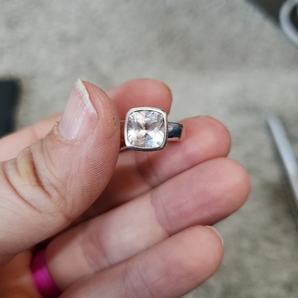 Silver and Clear Ring with 925 Marking on Inside - Picture 4 of 11